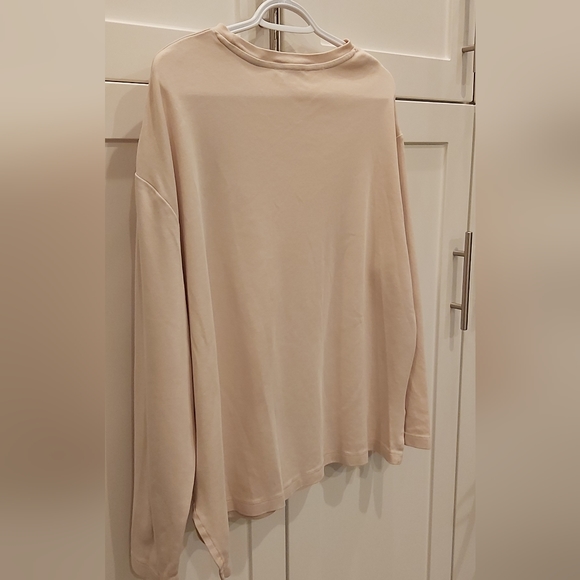 Mango blush colored pull-over top - Picture 4 of 4